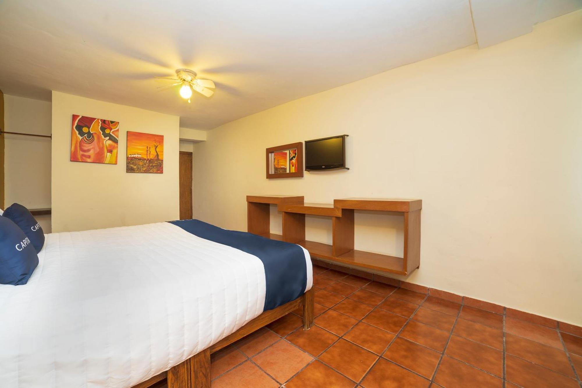 Capital O Hotel Casa Blanca Celaya  Εξωτερικό φωτογραφία