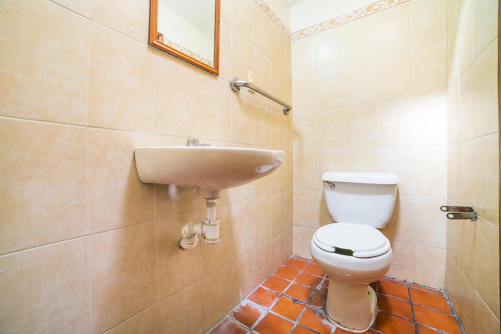Capital O Hotel Casa Blanca Celaya  Εξωτερικό φωτογραφία