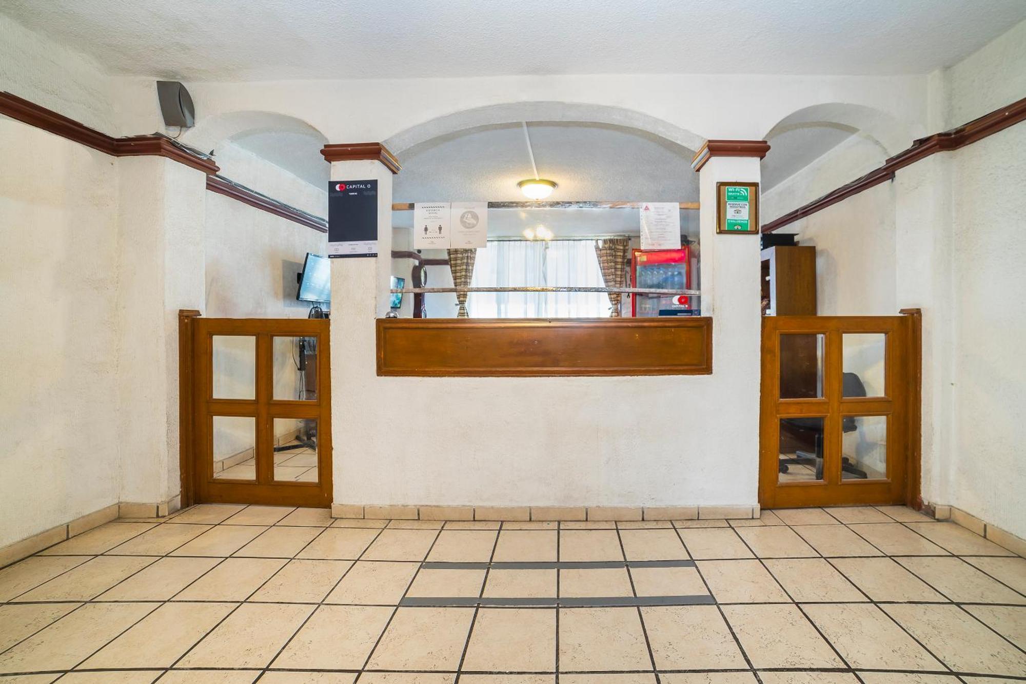 Capital O Hotel Casa Blanca Celaya  Εξωτερικό φωτογραφία